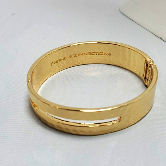French connection gold hammered hinged bracelet - Picture 2 of 4